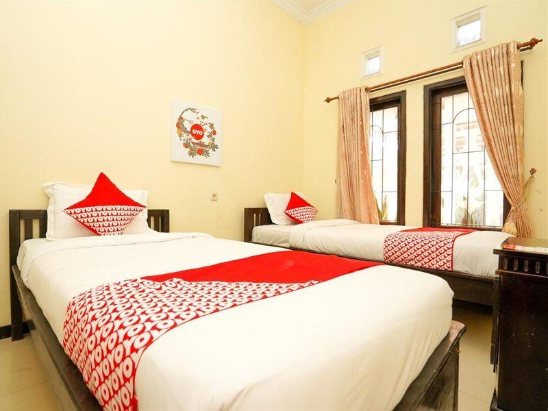 Oyo 1087 Homestay Potato House Bromo Exterior foto