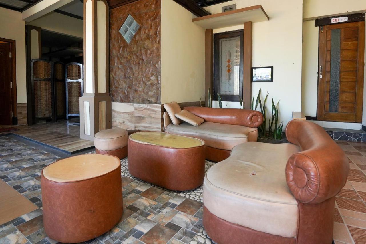 Oyo 1087 Homestay Potato House Bromo Exterior foto