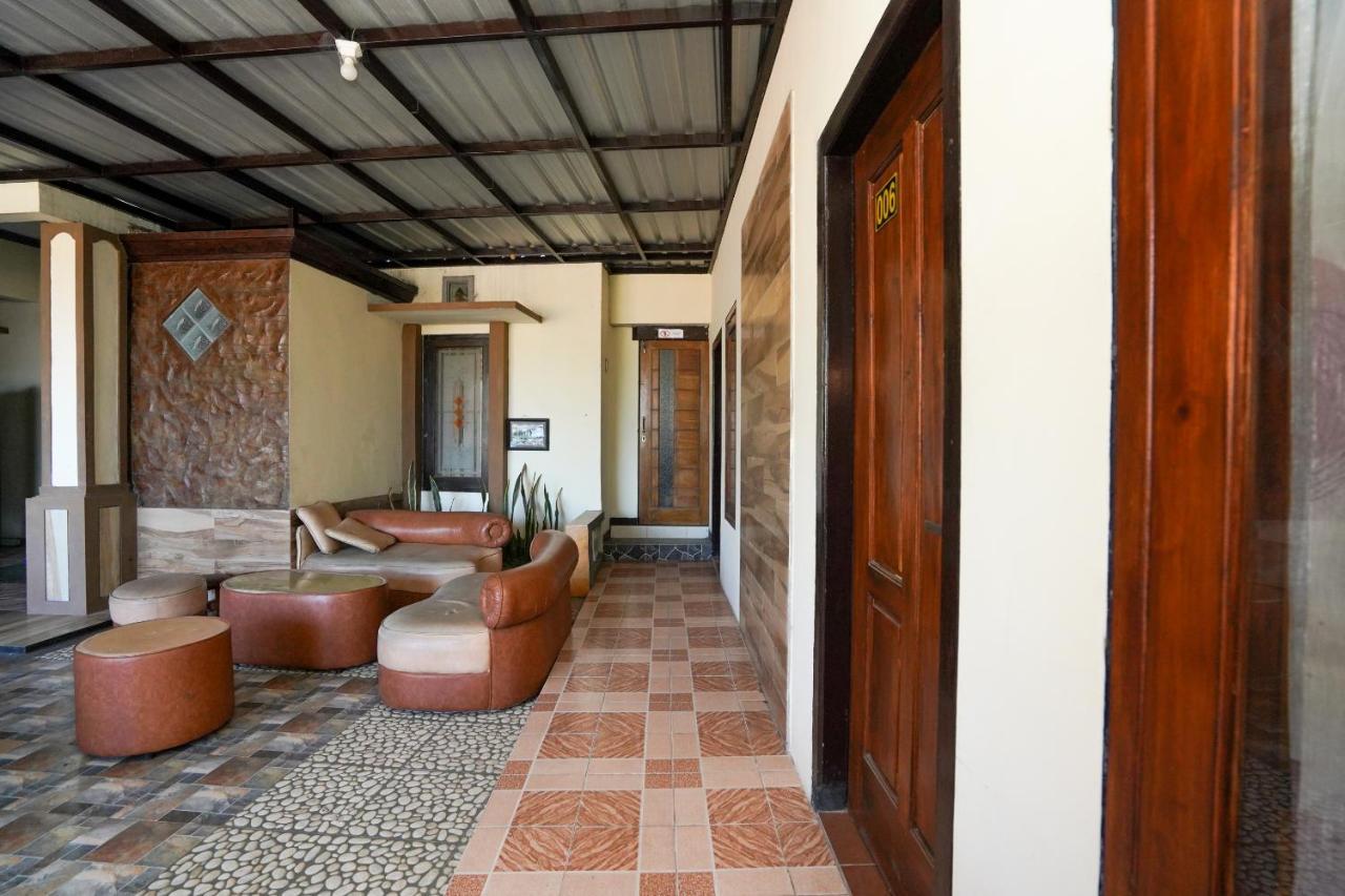 Oyo 1087 Homestay Potato House Bromo Exterior foto